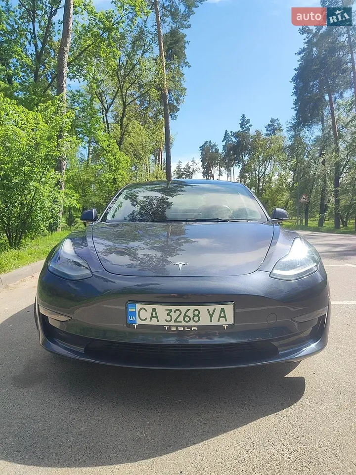 Tesla Model 3 2022 photo 3