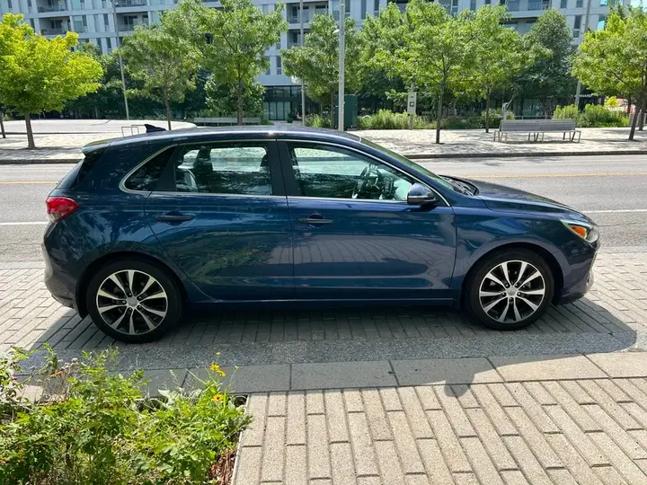 Hyundai Elantra 2018 photo 3