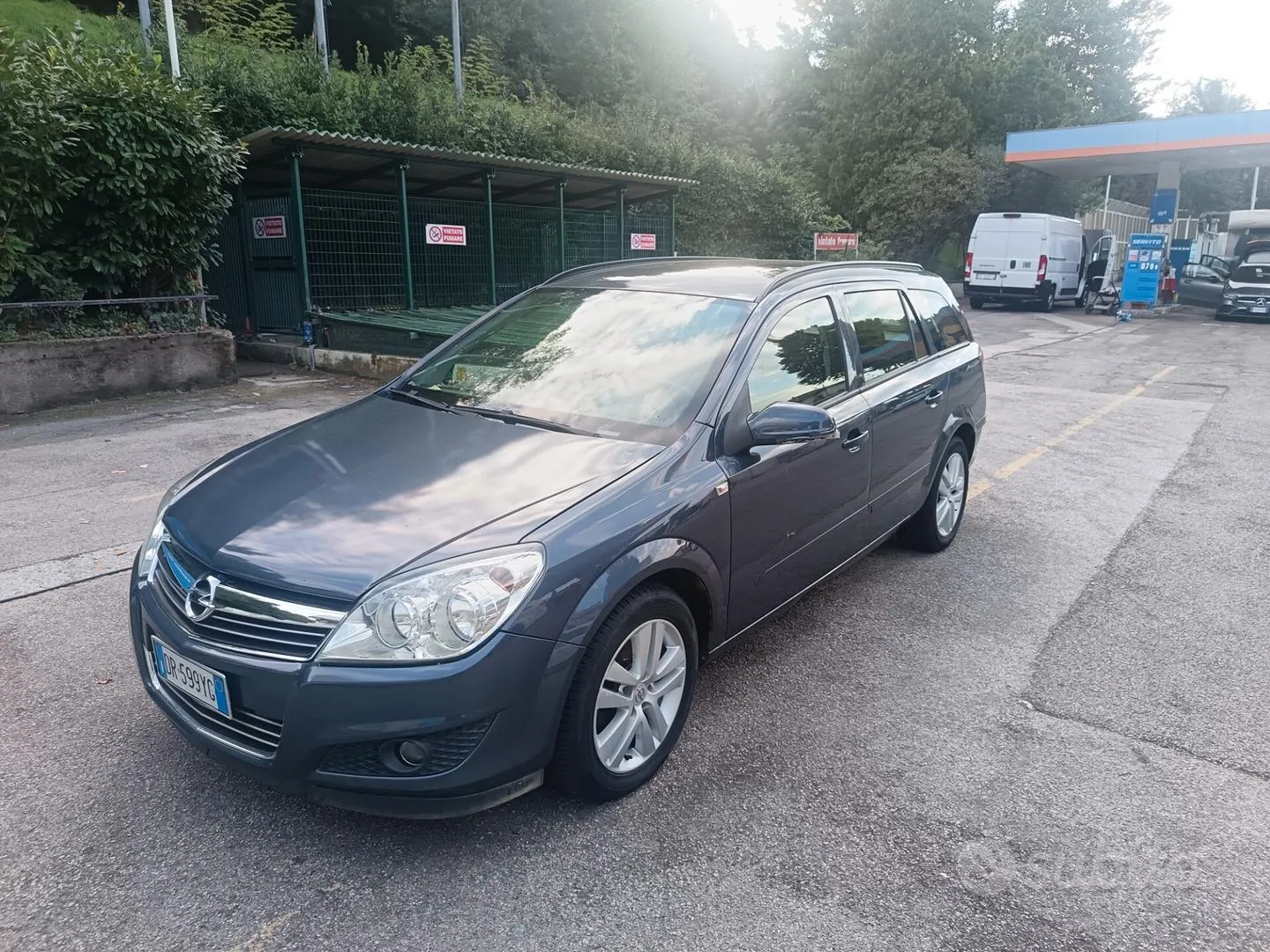 Opel Astra 2008 photo 2