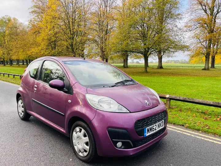 Peugeot 107 2013 photo 2