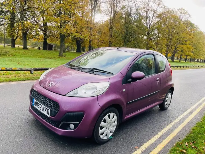 Peugeot 107 2013 photo 3