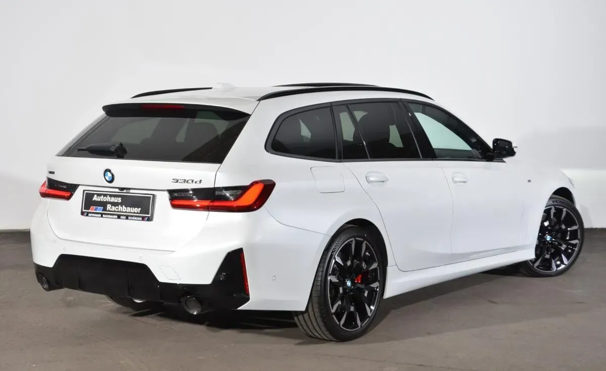 BMW 3 Series 2026 photo 2