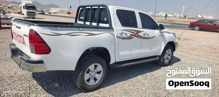 Toyota Hilux 2025 photo 2