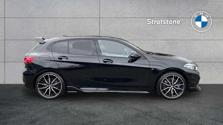 BMW 1 Series 2024 photo 4