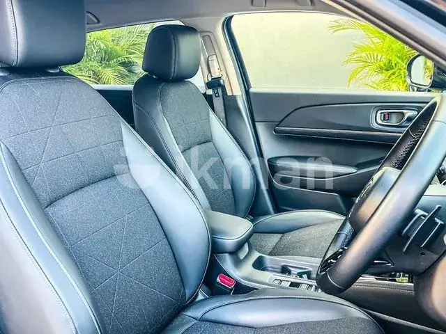 Honda Vezel 2024 photo 5