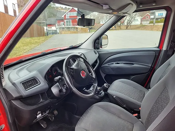 Fiat Doblo 2011 photo 5