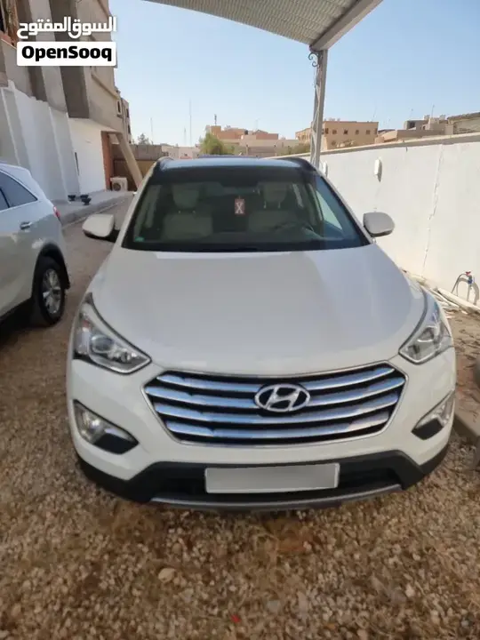 Hyundai Santa Fe 2014 photo 2