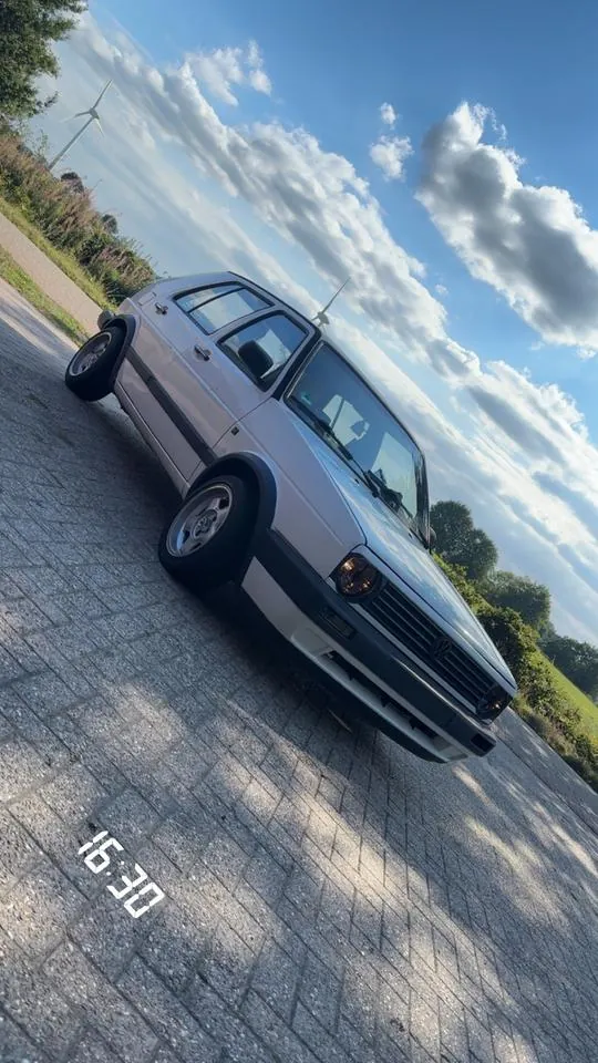 Volkswagen Golf 2
