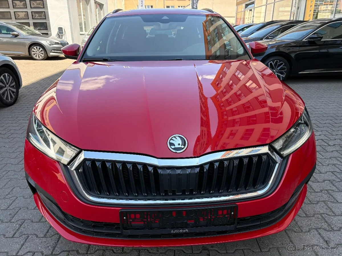 Skoda Octavia 2022 photo 2