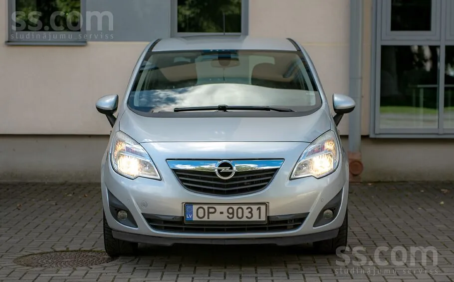 Opel Meriva 2010 photo 2