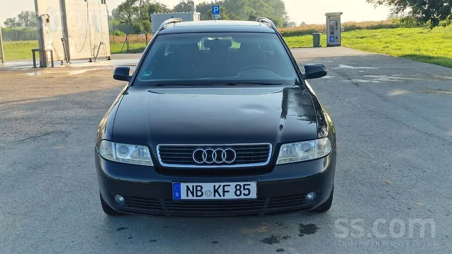 Audi A4 2001 photo 2