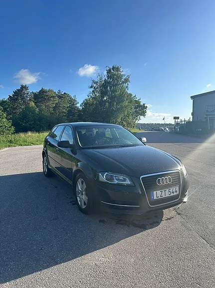 Audi A3 2012 photo 2