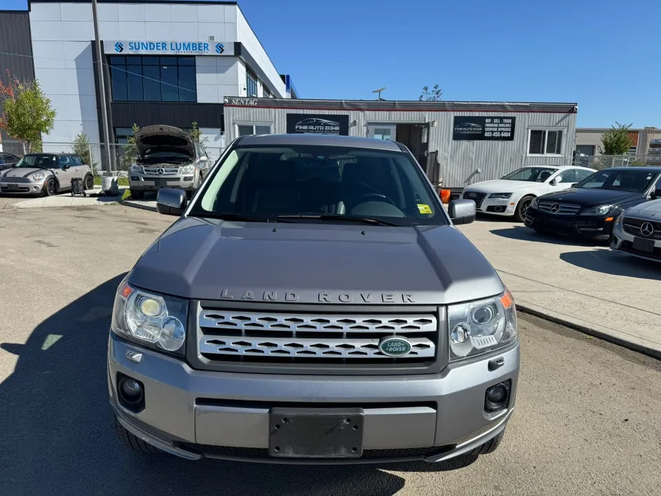 Land Rover Lr2 2011 photo 2