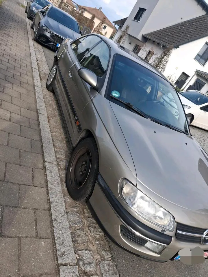 Opel Omega
