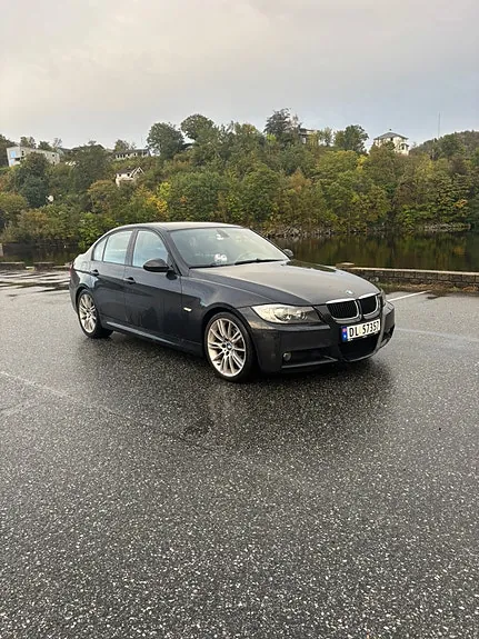 BMW 318I