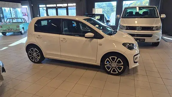 Volkswagen Up 2014 photo 4