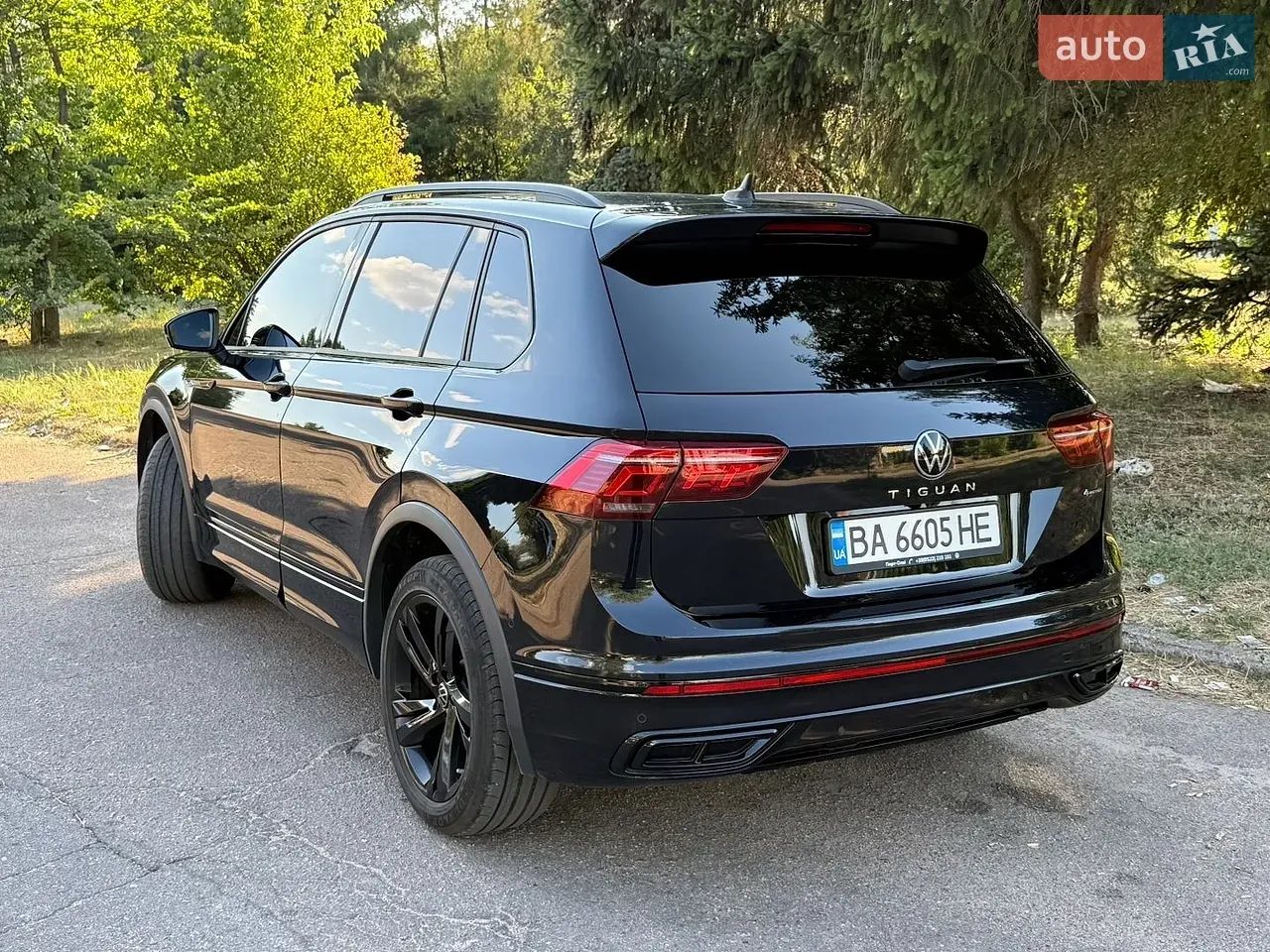 Volkswagen Tiguan 2022 photo 2