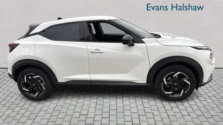 Nissan Juke 2023 photo 2