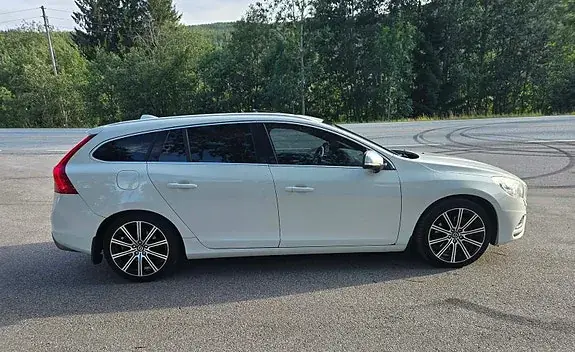 Volvo V60 2013 photo 5