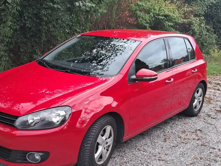 Volkswagen Golf 2012 photo 2