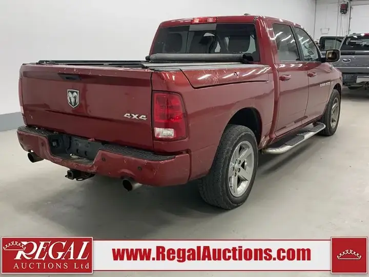 Dodge Ram 1500 2011 photo 2