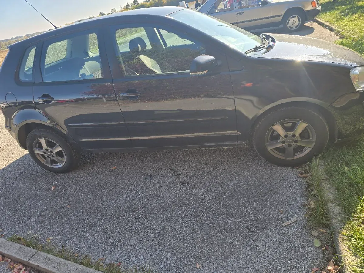 Volkswagen Polo 2005 photo 3