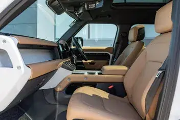 Land Rover Defender 2025 photo 4