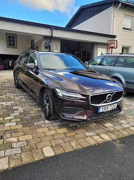 Volvo V60 2019 photo 2