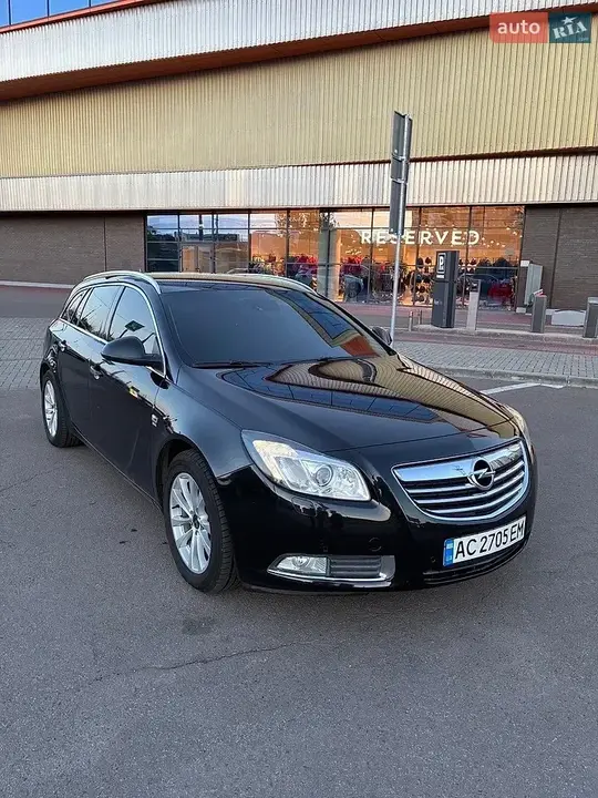 Opel Insignia 2011 photo 2