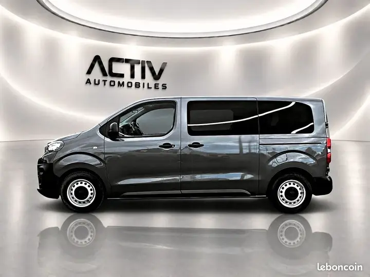 Peugeot Traveller 2020 photo 4
