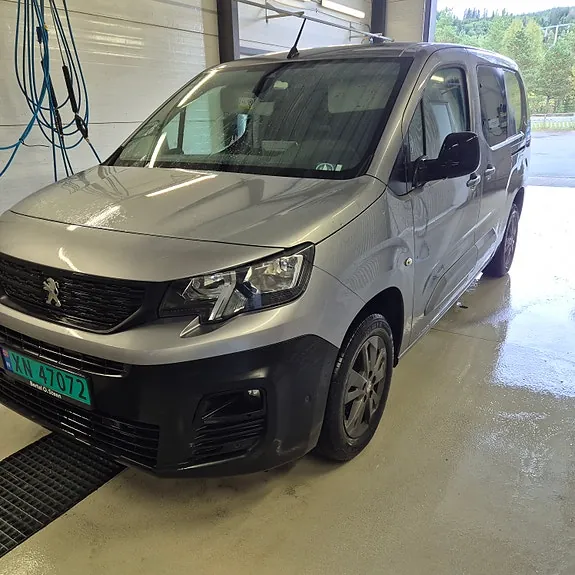 Peugeot Partner 2023 photo 3