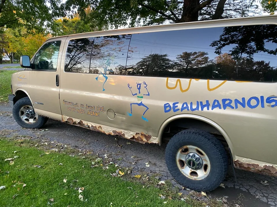 GMC Savana 2006 photo 2