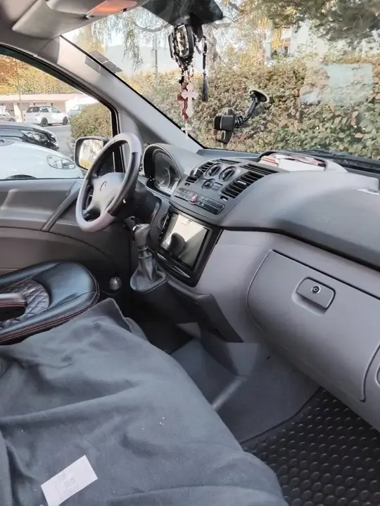 Mercedes-Benz Vito 2010 photo 2