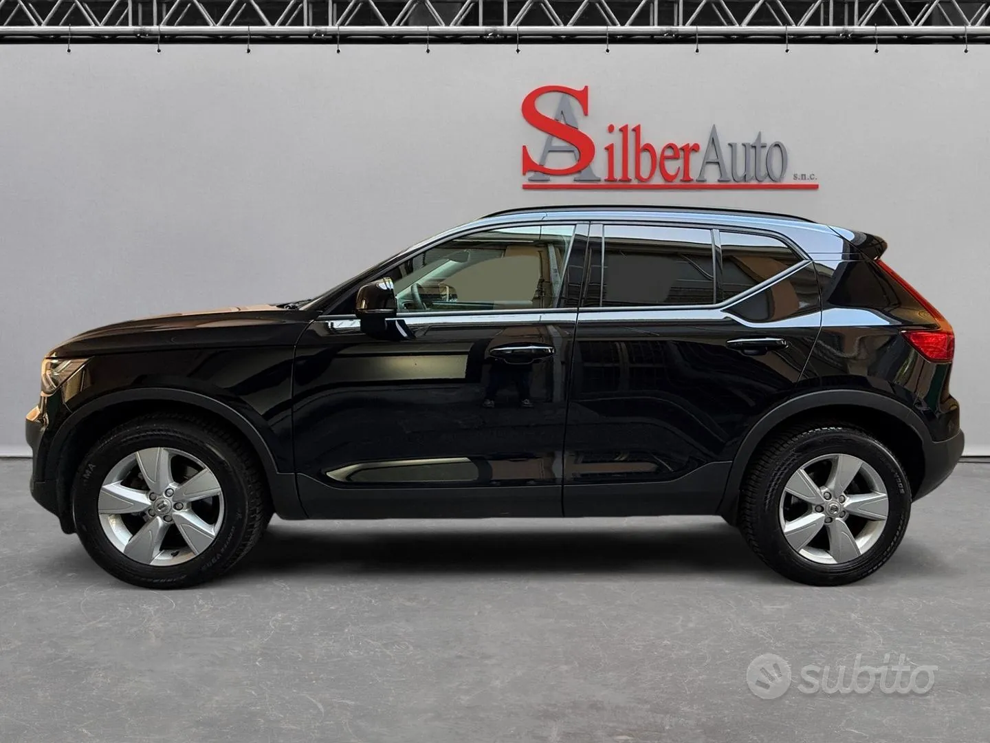 Volvo Xc40 2020 photo 2