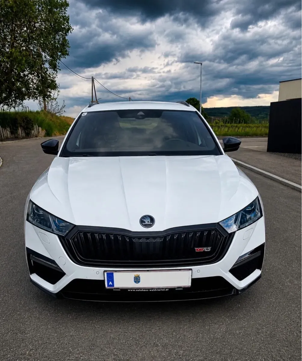 Skoda Octavia 2024 photo 3