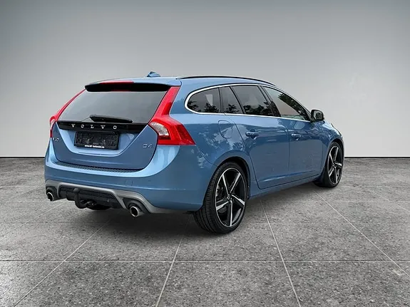 Volvo V60 2015 photo 4
