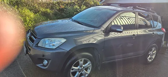 Toyota Rav4 2010 photo 3