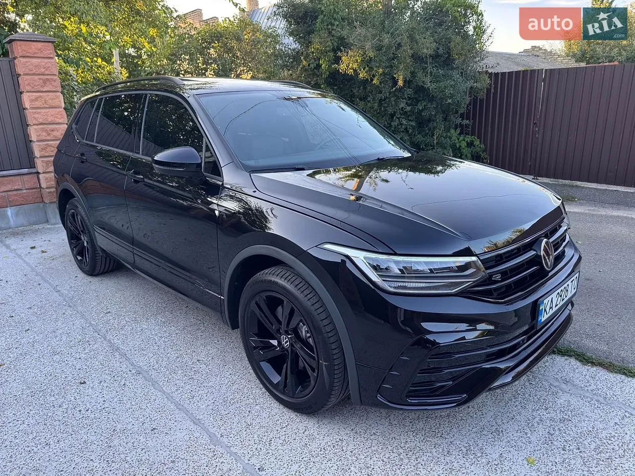 Volkswagen Tiguan 2023 photo 2
