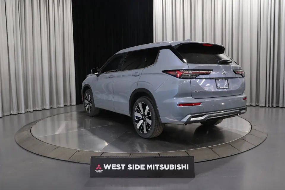 Mitsubishi Outlander 2026 photo 4
