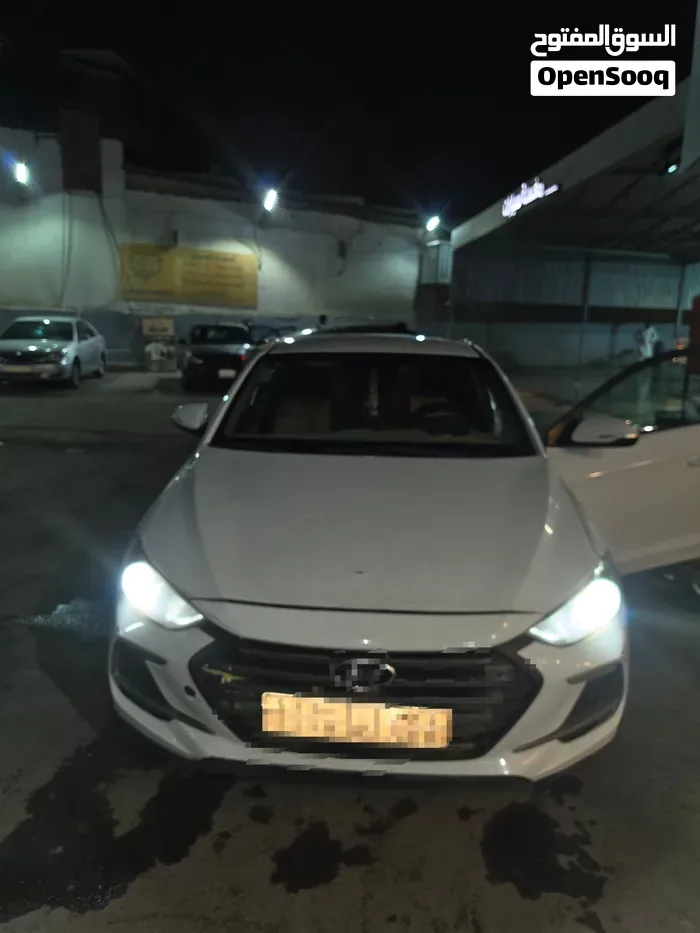 Hyundai Elantra 2018 photo 2