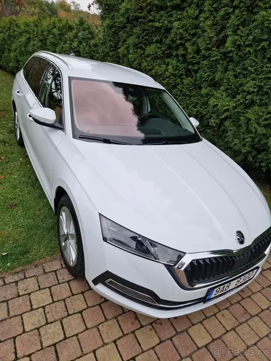 Skoda Octavia Combi 2022 photo 4