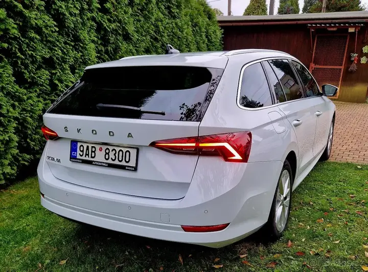 Skoda Octavia Combi 2022 photo 5