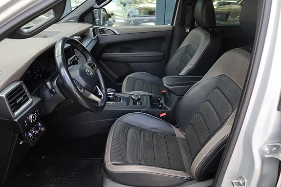 Volkswagen Amarok 2023 photo 2
