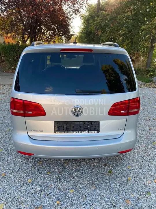 Volkswagen Touran 2012 photo 5