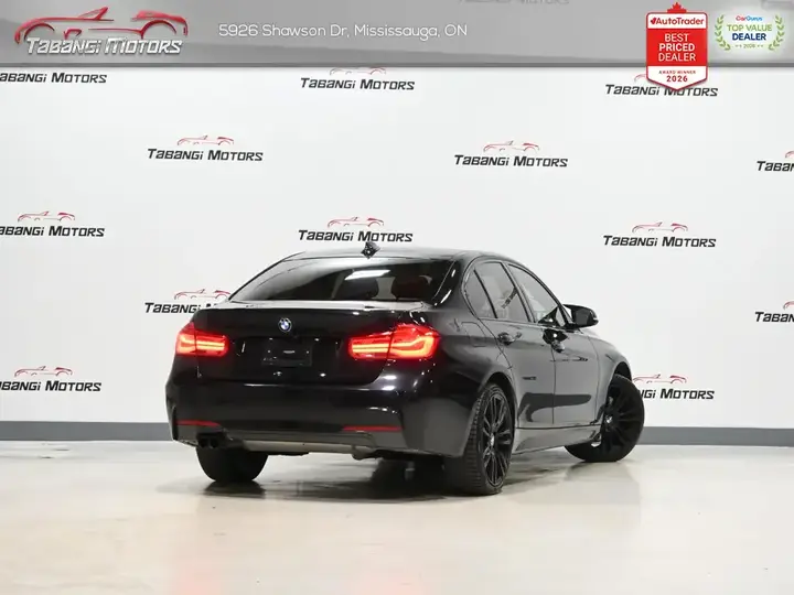 BMW 3 Series 2018 photo 2