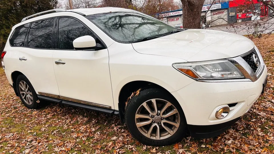 Nissan Pathfinder 2016 photo 2