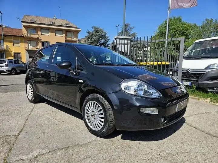 Fiat Punto 2016 photo 2