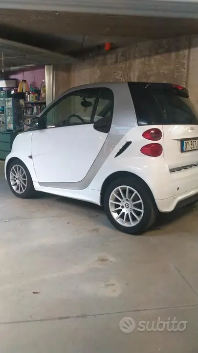 Smart Fortwo 2010 photo 2