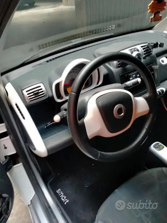 Smart Fortwo 2010 photo 4