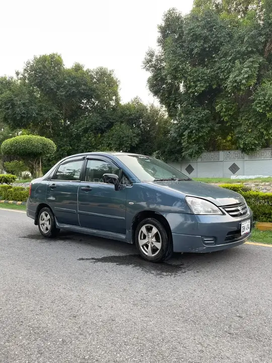 Suzuki Liana